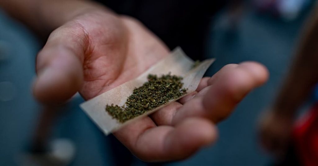 Entenda o que acontecerá com quer for pego com até 40g de maconha