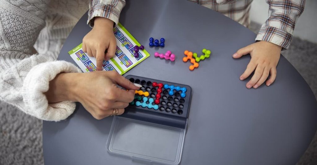 Plano de saúde deve cobrir integralmente tratamento para TEA e TDAH