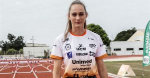 Atleta olímpica luta contra acusação de abandono materno feita por ex