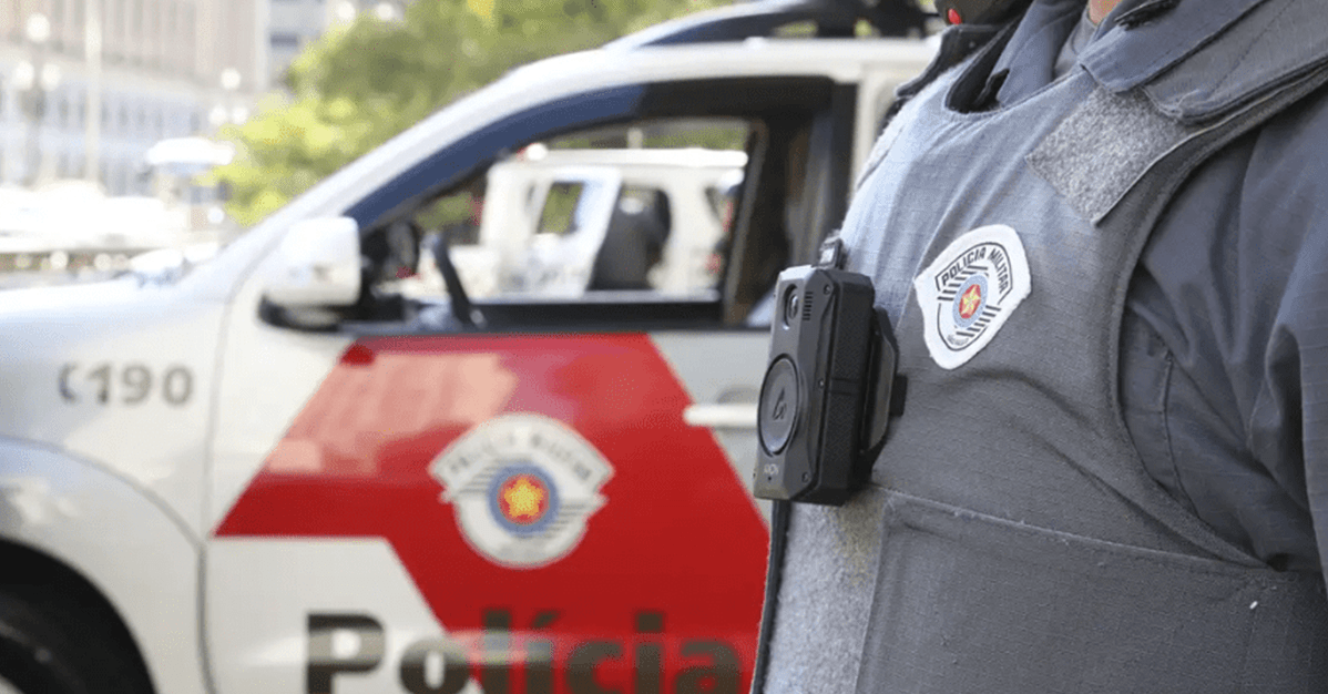 Estado de SP é condenado após PMs invadirem casa e matarem cachorro