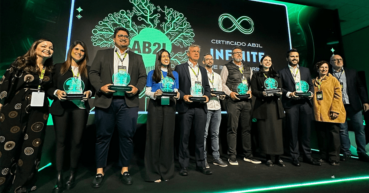 Jacó Coelho Advogados é premiado com certificação da AB2L