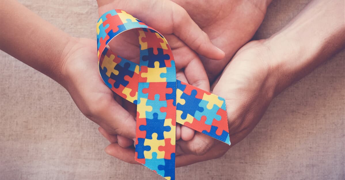 Mãe de filho autista consegue redução de jornada sem perder salário