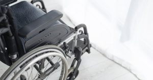 TJ/SP valida lei que obriga cadeiras de rodas em escolas de Marília