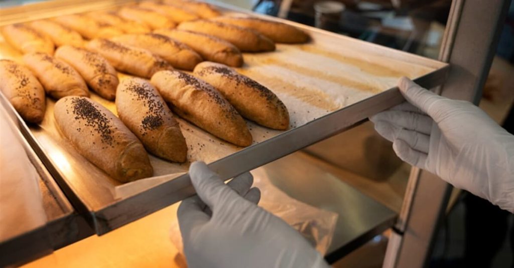 Donos de padaria terão aposentadoria bloqueada por dívida trabalhista