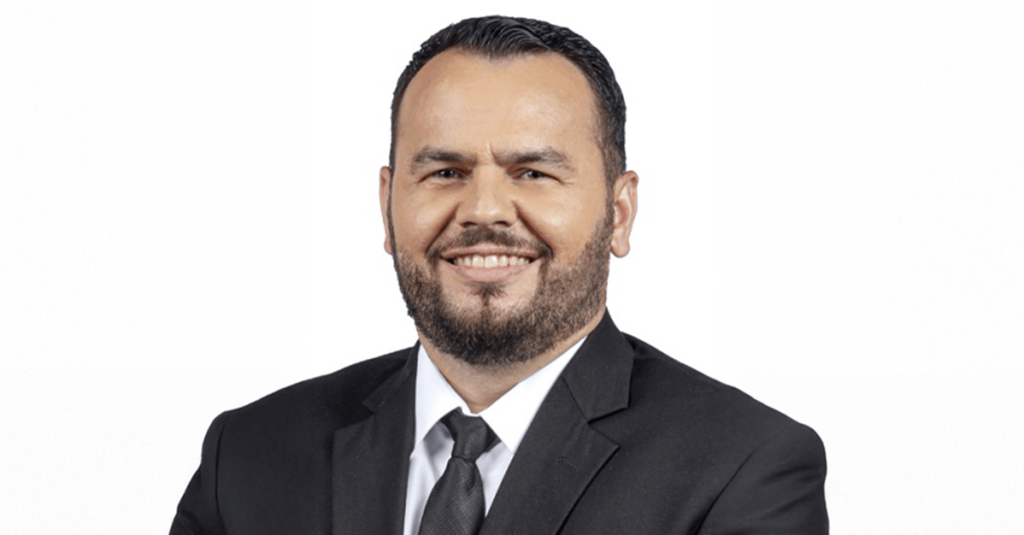 Empresário indenizará deputado Gil Diniz por ofensas nas redes sociais