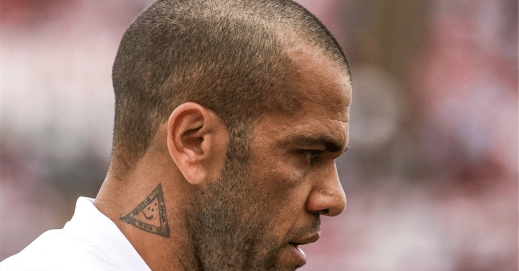 Justiça da Espanha extingue execução de pensão contra Daniel Alves