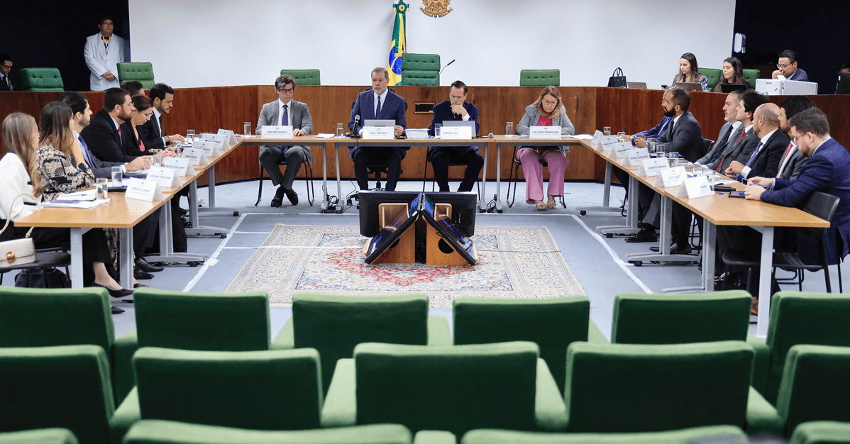 STF fixa prazo para plano de ressarcimento a vítimas do INSS