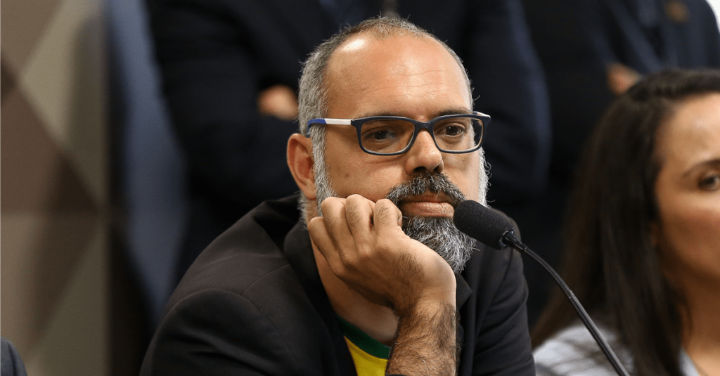 STJ: Prescrição livra Allan dos Santos de calúnia contra cineasta