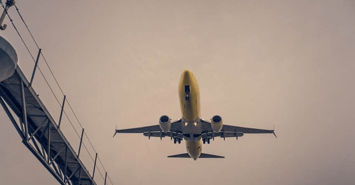 TJ/MG: Cliente que perdeu diária receberá R$ 10 mil por atraso em voo