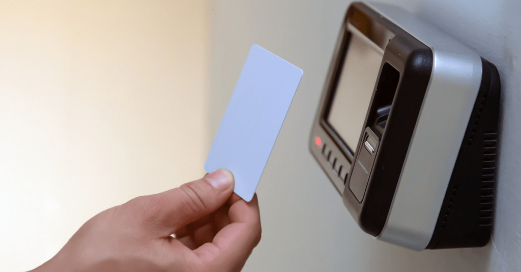 TST invalida cartão de ponto com variações mínimas e repetitivas