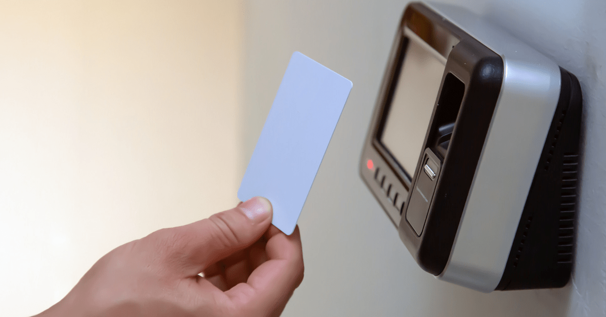 TST invalida cartão de ponto com variações mínimas e repetitivas