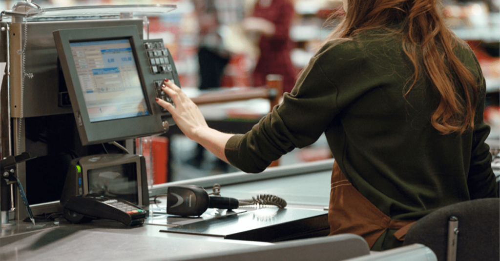 Anulada justa causa de operadora que não cedeu a “cantadas” de gerente